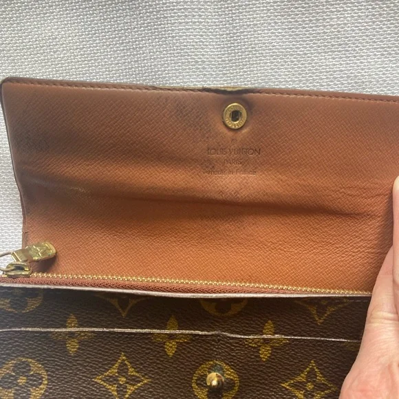 Louis Vuitton Sarah monogram wallet - Picture 9 of 15